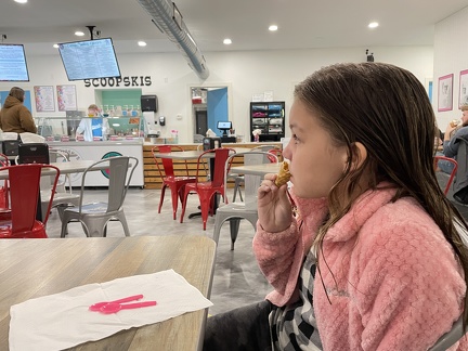 Scoopskies after swimming2